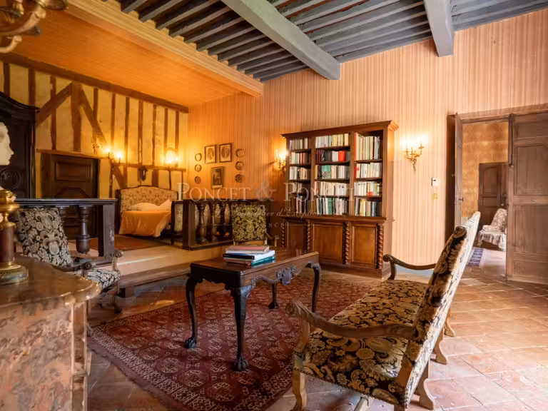 Castle Plaigne - 16 bedrooms - 900m²