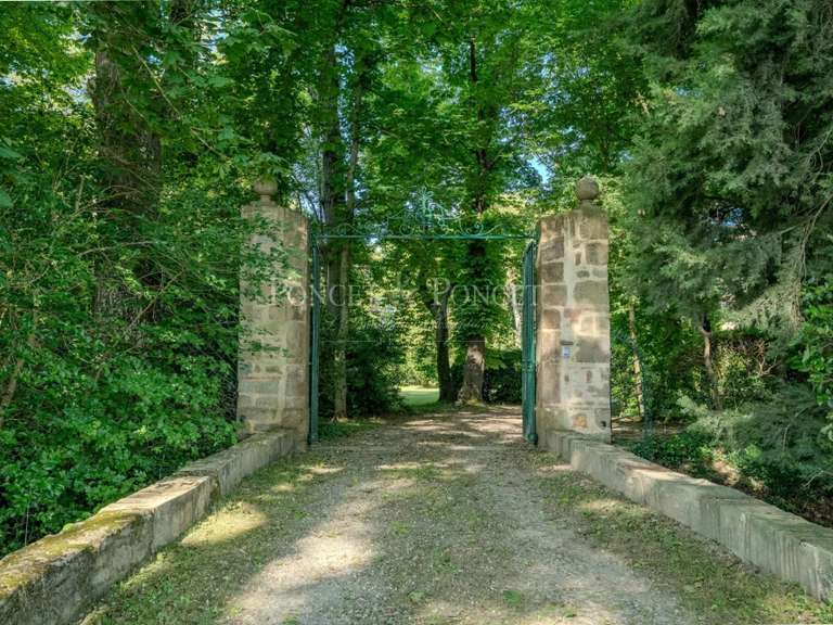 Château Plaigne - 16 chambres - 900m²