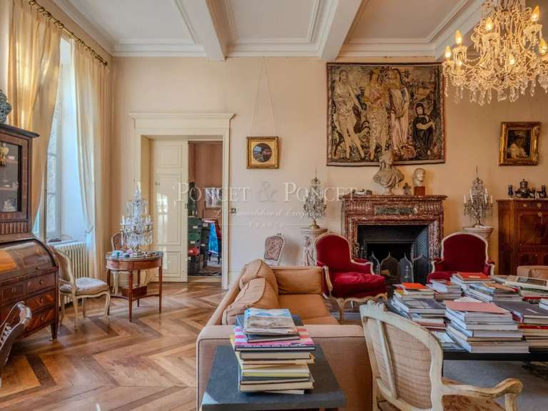 Château Plaigne - 16 chambres - 900m²