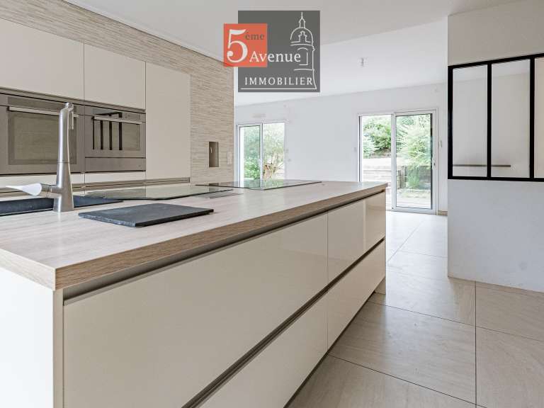 House Plailly - 4 bedrooms - 197m²