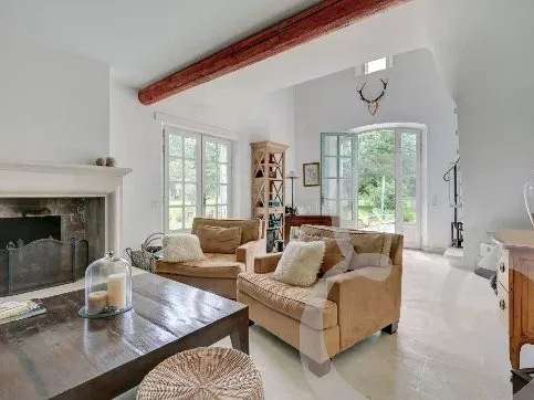 Maison Plan-d'Orgon - 5 chambres - 293m²
