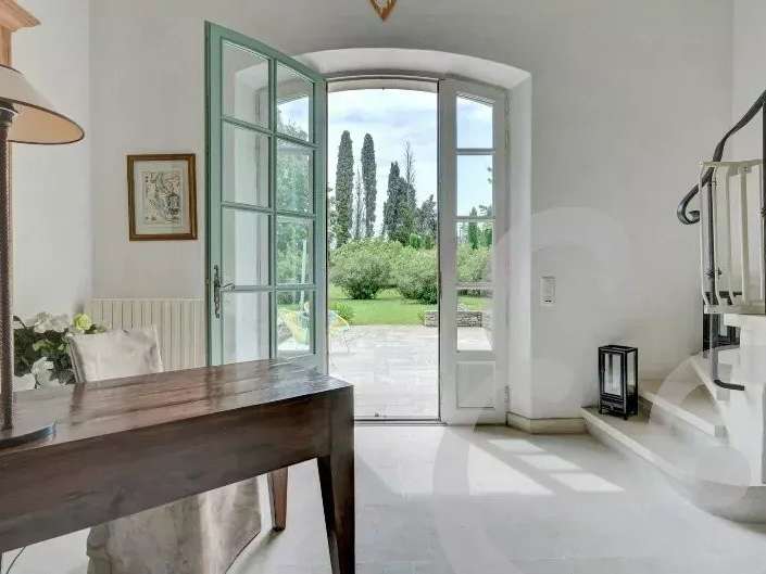 Maison Plan-d'Orgon - 5 chambres - 293m²