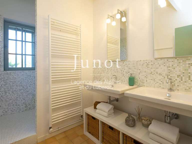 Maison Plan-d'Orgon - 5 chambres - 10000m²