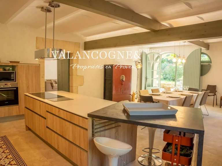 Maison Plan-d'Orgon - 5 chambres - 293m²