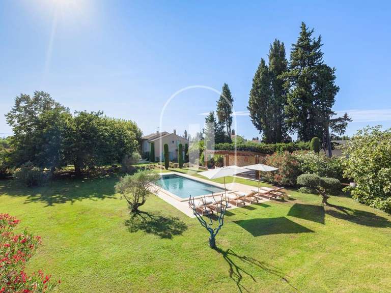 Maison Plan-d'Orgon - 5 chambres - 280m²