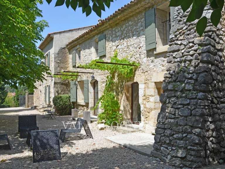 Maison Plan-d'Orgon - 5 chambres - 227m²