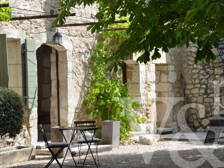 Maison Plan-d'Orgon - 5 chambres - 227m²