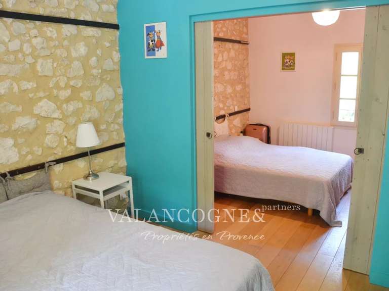 Maison Plan-d'Orgon - 5 chambres - 227m²