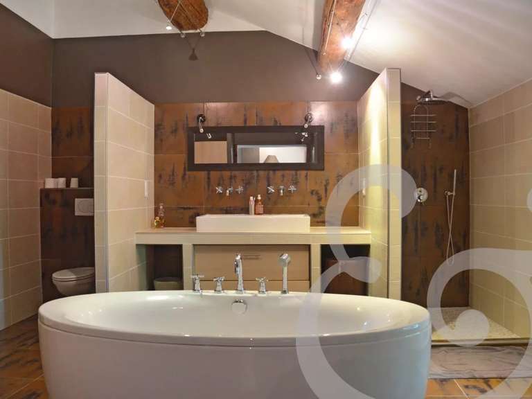 Maison Plan-d'Orgon - 5 chambres - 227m²