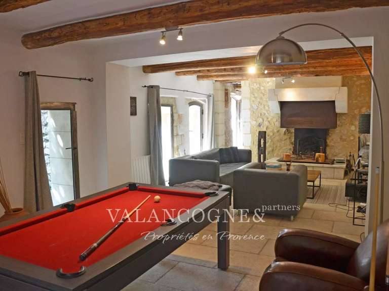Maison Plan-d'Orgon - 5 chambres - 227m²