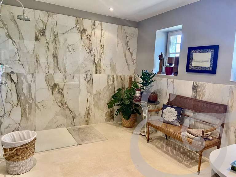 Maison Plan-d'Orgon - 4 chambres - 400m²