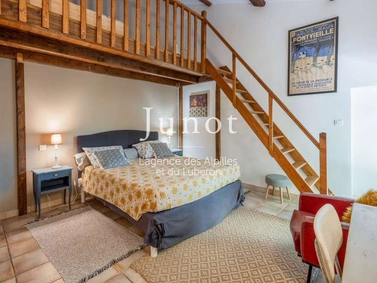 Maison Plan-d'Orgon - 5 chambres - 10460m²