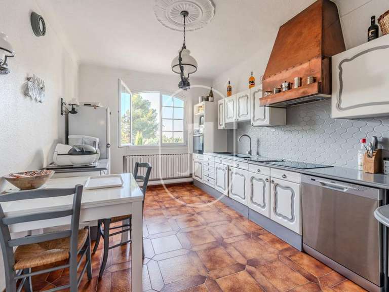 Propriété Plan-d'Orgon - 4 chambres - 200m²
