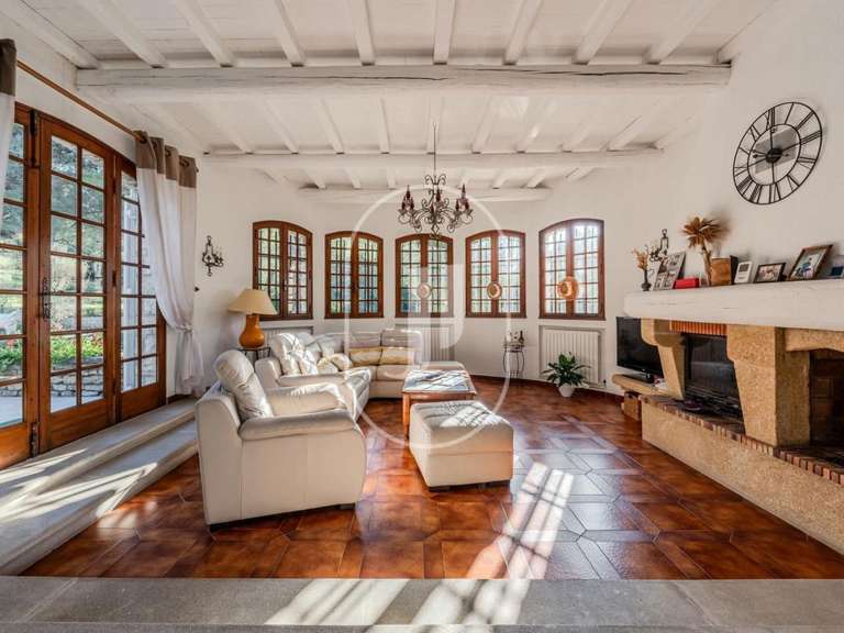 Propriété Plan-d'Orgon - 4 chambres - 200m²