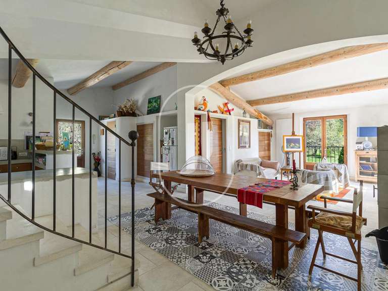 Propriété Plan-d'Orgon - 8 chambres - 430m²
