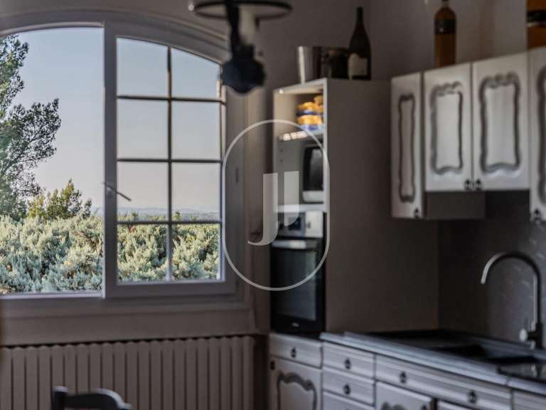 Propriété Plan-d'Orgon - 4 chambres - 200m²