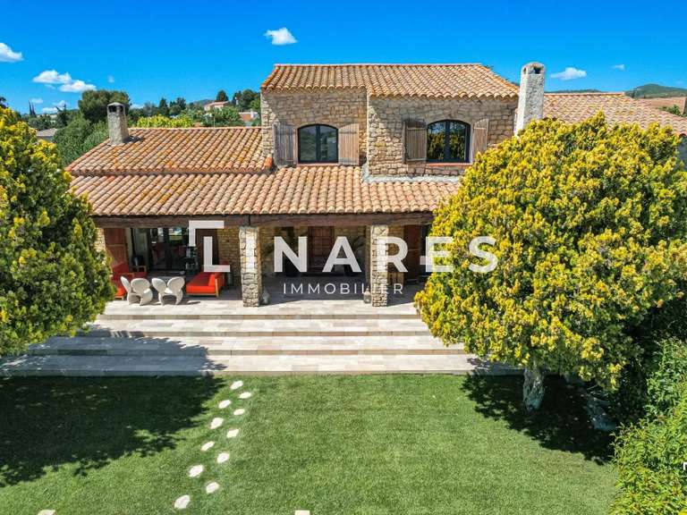 Maison Plan-de-Cuques - 4 chambres - 198m²