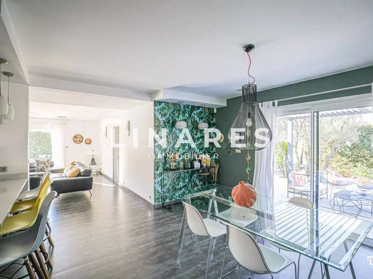 Villa Plan-de-Cuques - 5 bedrooms - 220m²