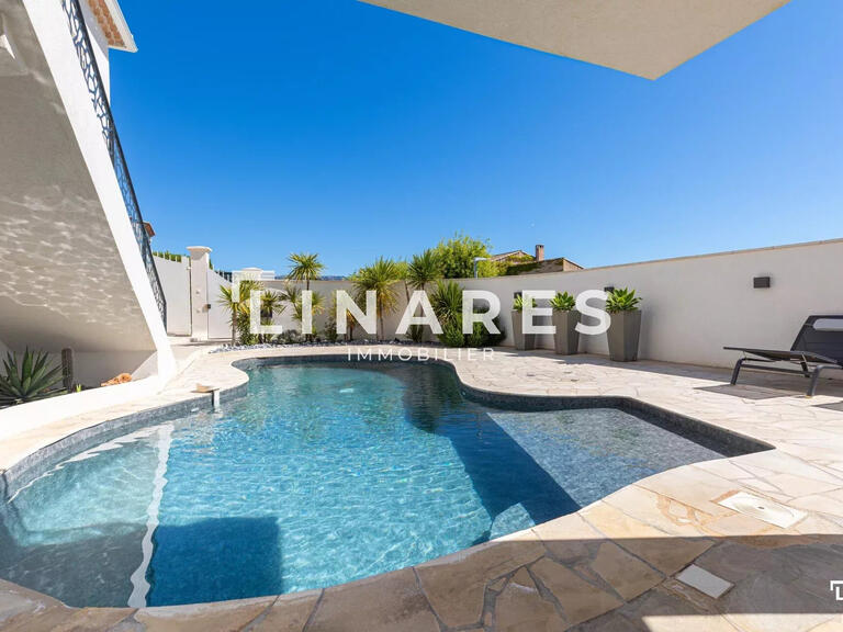 Villa Plan-de-Cuques - 4 bedrooms - 197m²