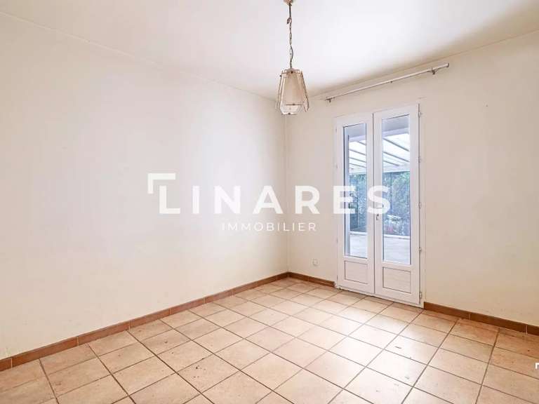 Villa Plan-de-Cuques - 2 chambres - 152m²