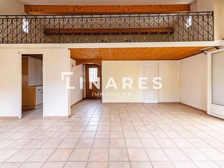 Villa Plan-de-Cuques - 2 chambres - 152m²