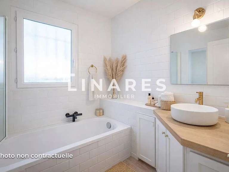 Villa Plan-de-Cuques - 2 chambres - 152m²