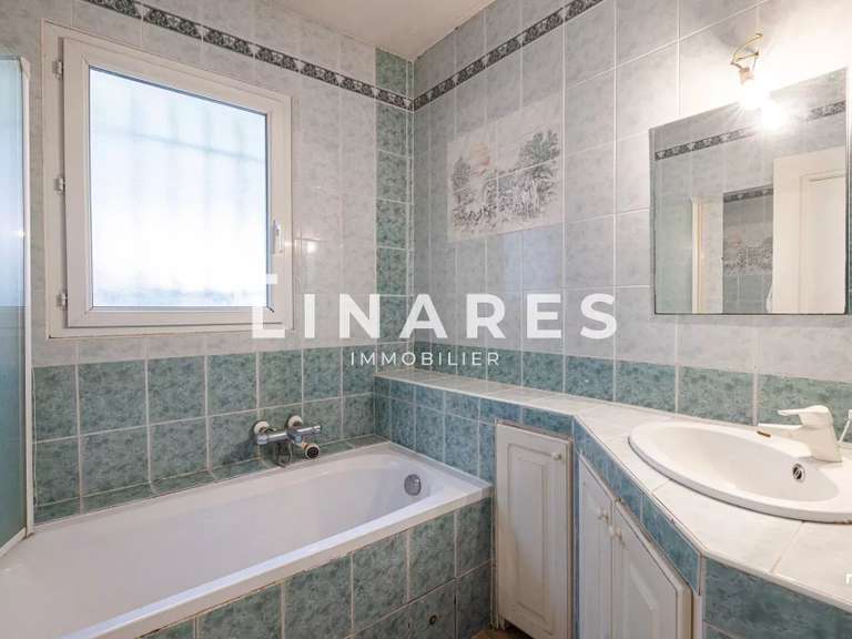 Villa Plan-de-Cuques - 2 chambres - 152m²