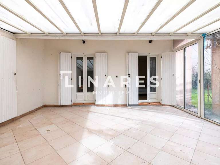 Villa Plan-de-Cuques - 2 chambres - 152m²