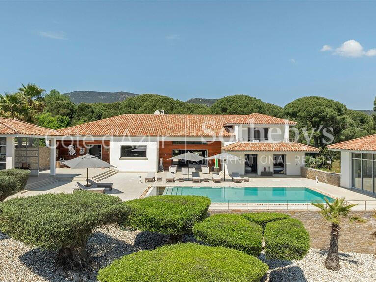 Maison Plan-de-la-Tour - 7 chambres - 385m²