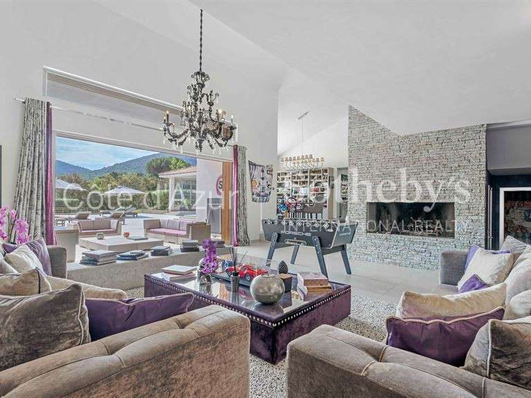 Maison Plan-de-la-Tour - 7 chambres - 385m²