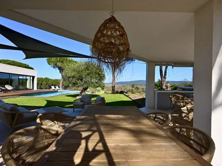 House Plan-de-la-Tour - 4 bedrooms - 280m²