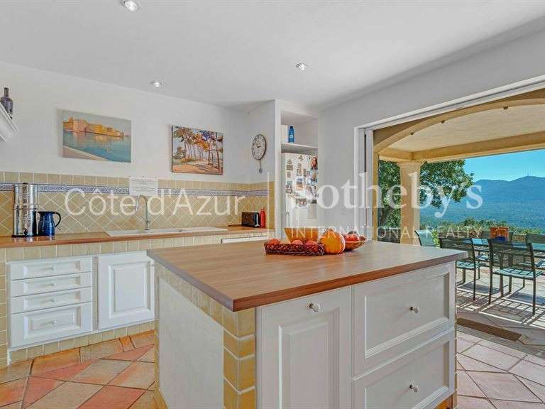 Maison Plan-de-la-Tour - 7 chambres - 275m²