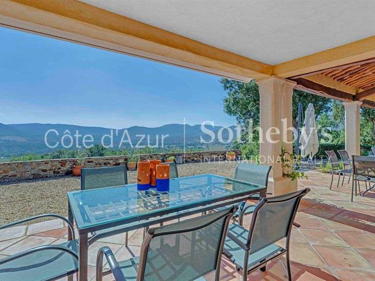 House Plan-de-la-Tour