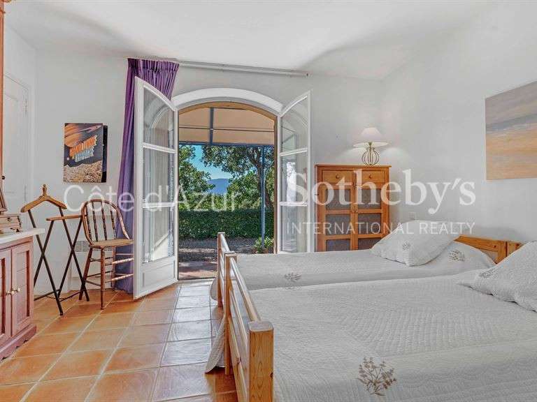 Maison Plan-de-la-Tour - 7 chambres - 275m²