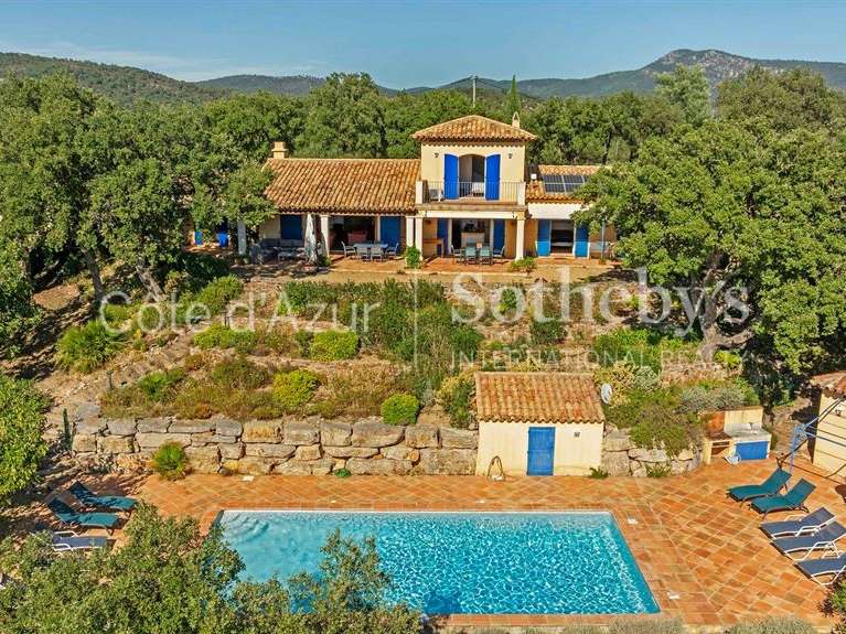 Maison Plan-de-la-Tour - 7 chambres - 275m²