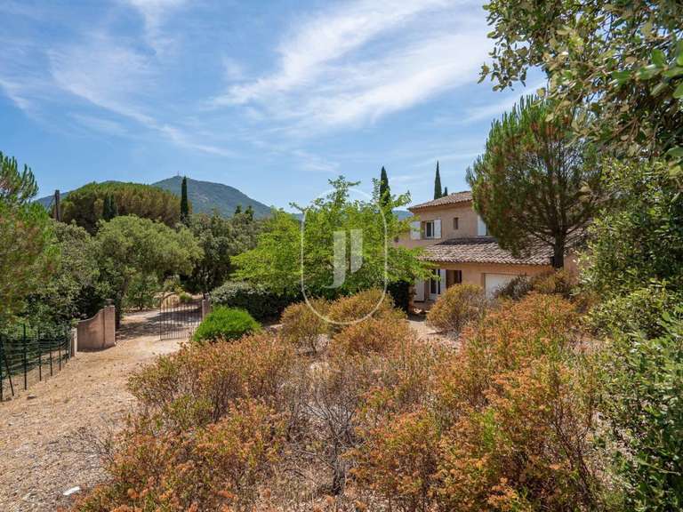 House Plan-de-la-Tour - 3 bedrooms - 96m²