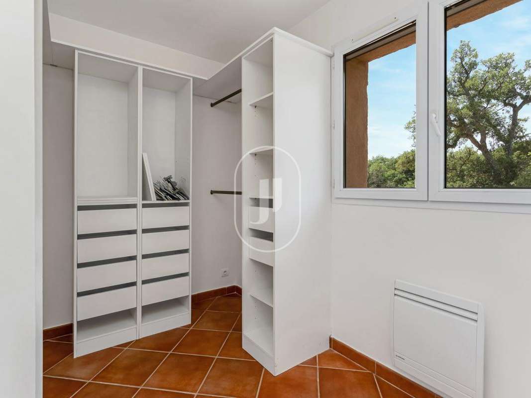 House Plan-de-la-Tour