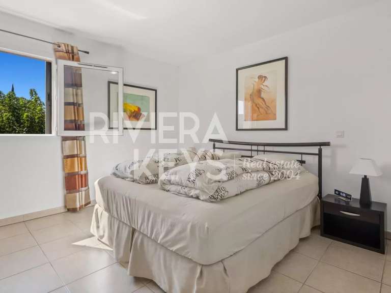 Maison Plan-de-la-Tour - 3 chambres - 101m²