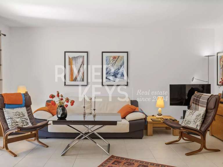 Maison Plan-de-la-Tour - 3 chambres - 101m²