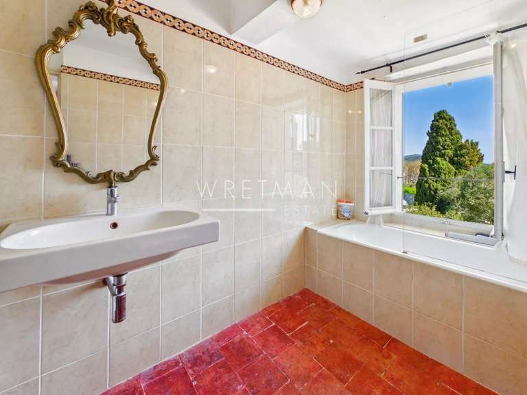 Maison Plan-de-la-Tour - 195m²