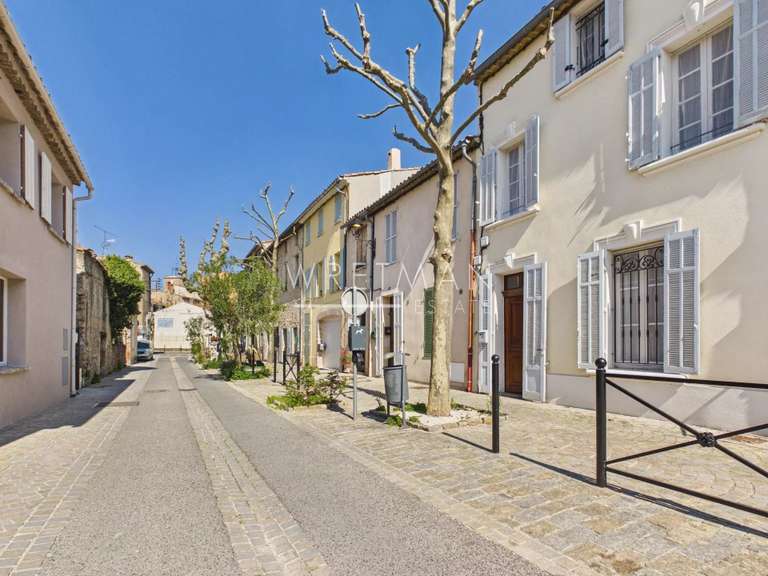 Maison Plan-de-la-Tour - 195m²