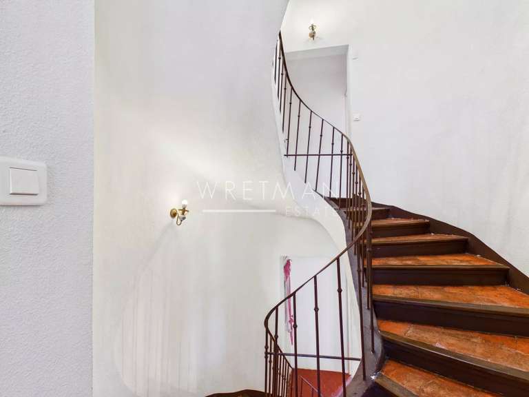 Maison Plan-de-la-Tour - 195m²