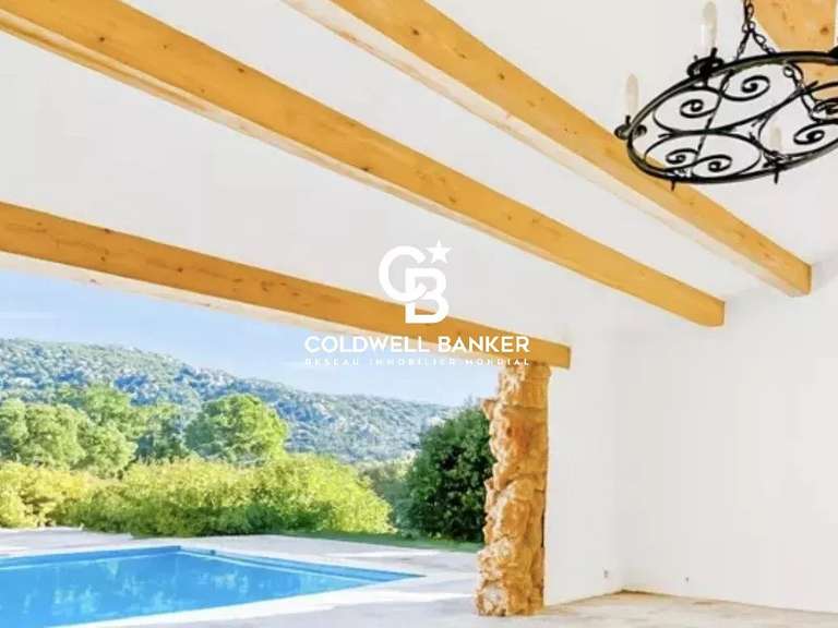 Maison Plan-de-la-Tour - 4 chambres - 261m²