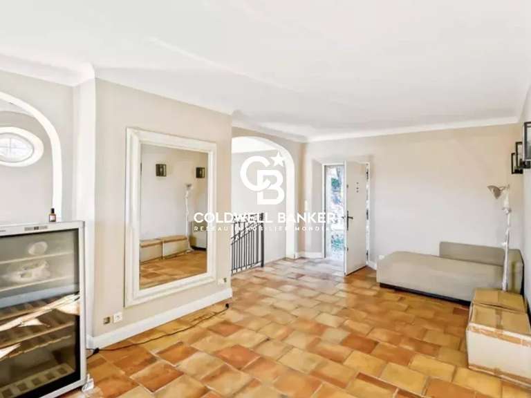 Maison Plan-de-la-Tour - 4 chambres - 261m²