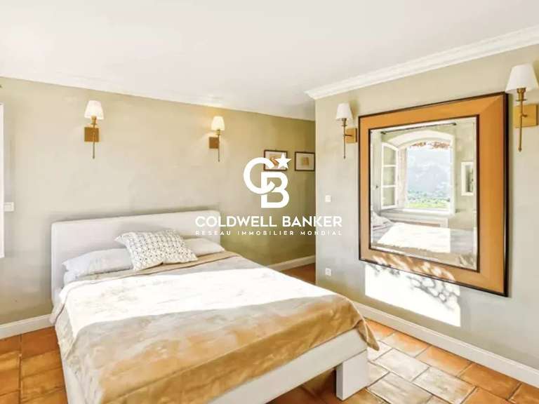 Maison Plan-de-la-Tour - 4 chambres - 261m²