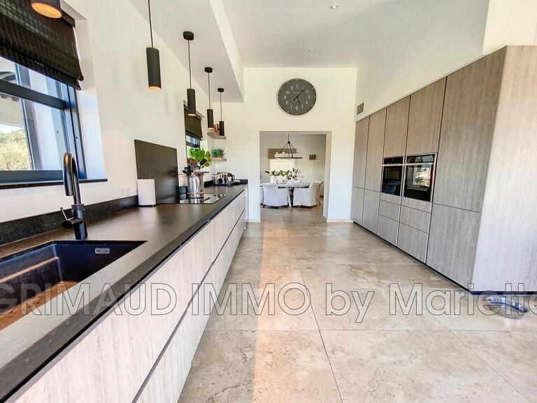Villa Plan-de-la-Tour - 6 chambres - 270m²