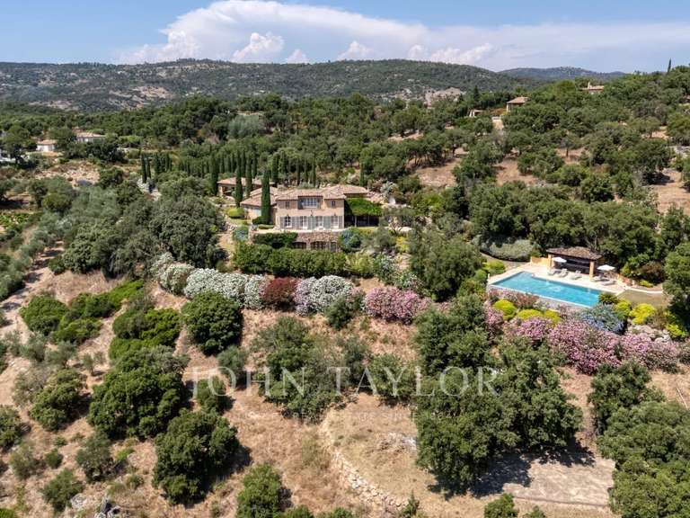 Villa Plan-de-la-Tour - 7 bedrooms - 340m²