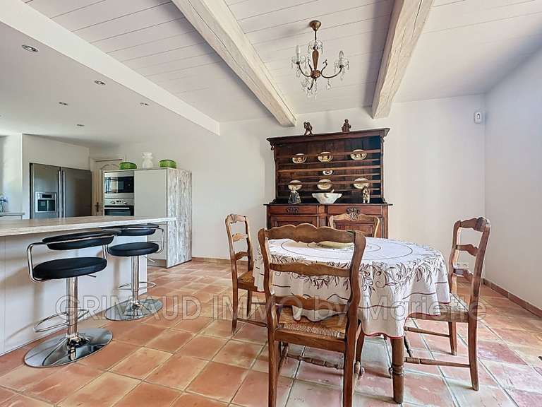 Villa Plan-de-la-Tour - 4 chambres - 200m²