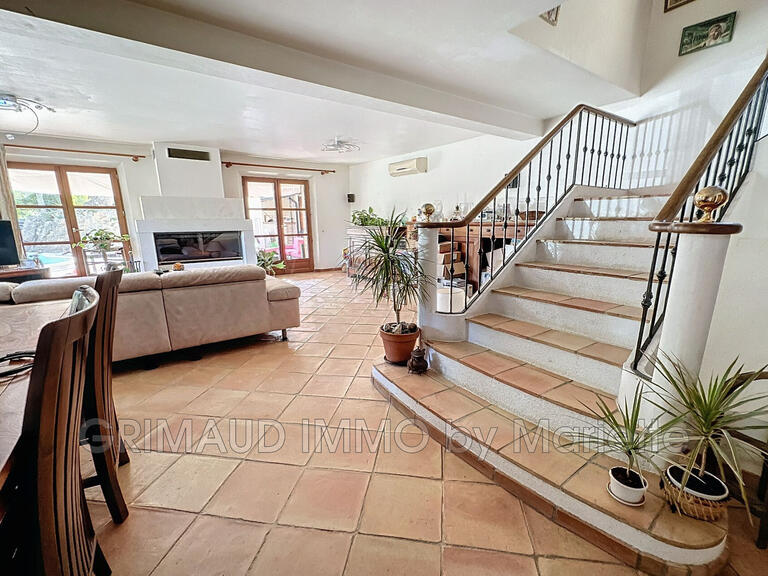 Villa Plan-de-la-Tour - 4 bedrooms - 170m²