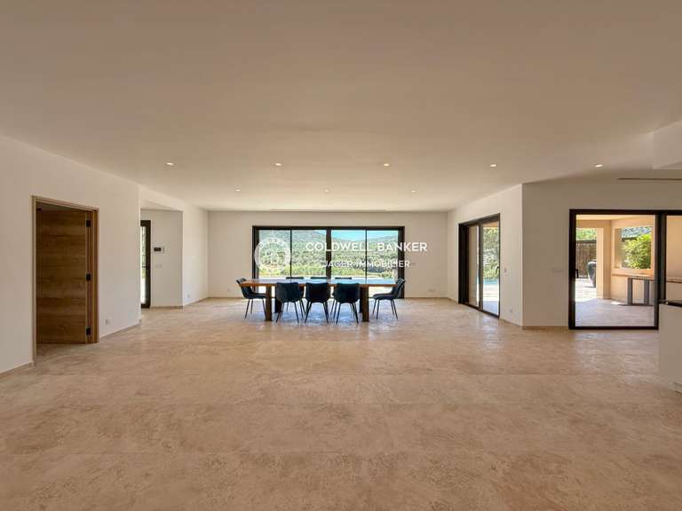 Villa Plan-de-la-Tour - 4 chambres - 235m²